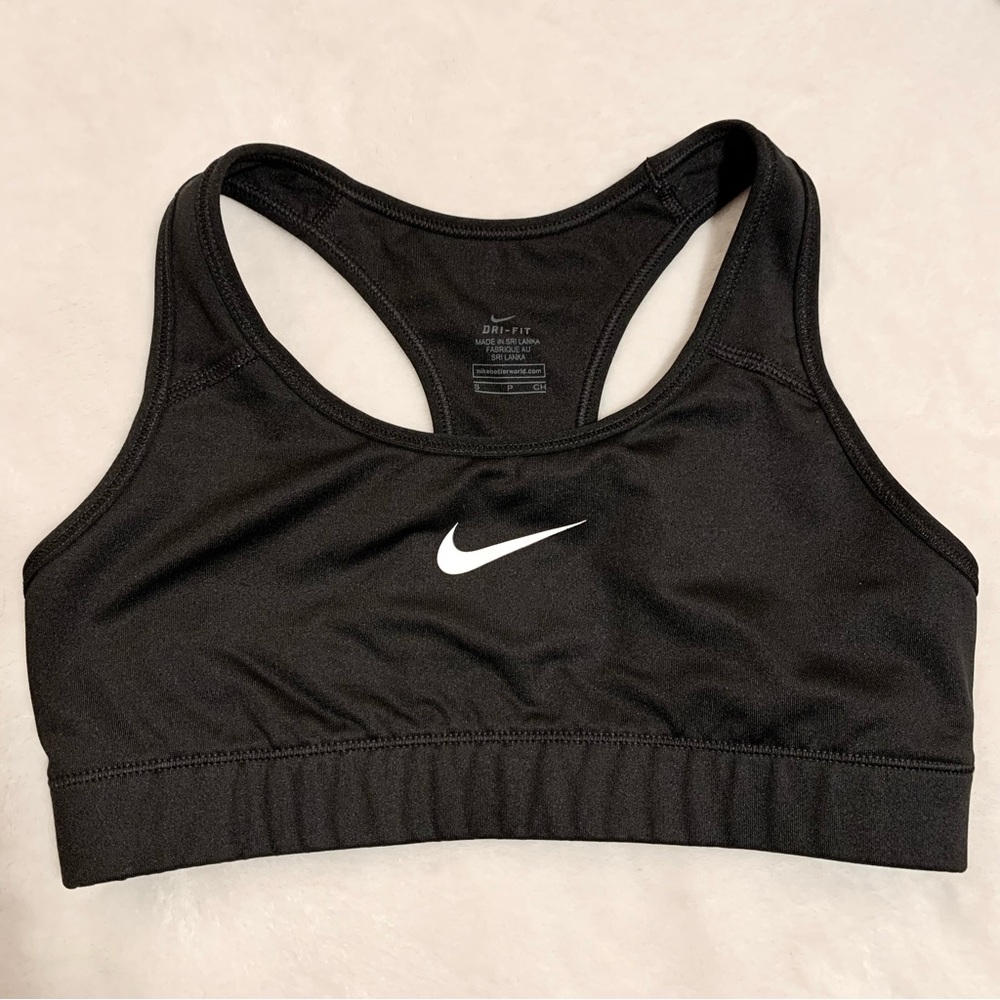 Nike Women's Victory Compression Sports Bra- Size Small